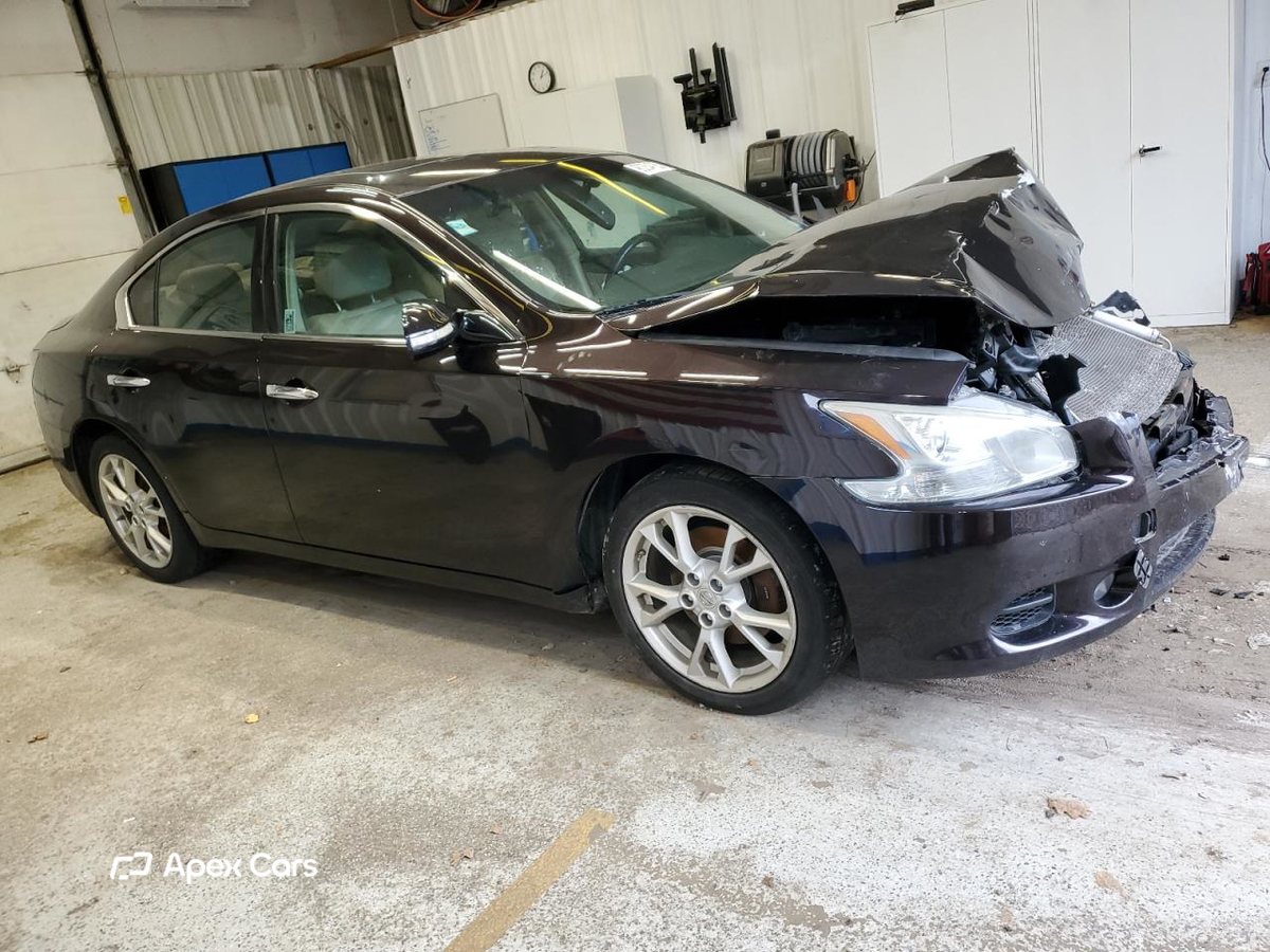 Nissan Maxima 2014