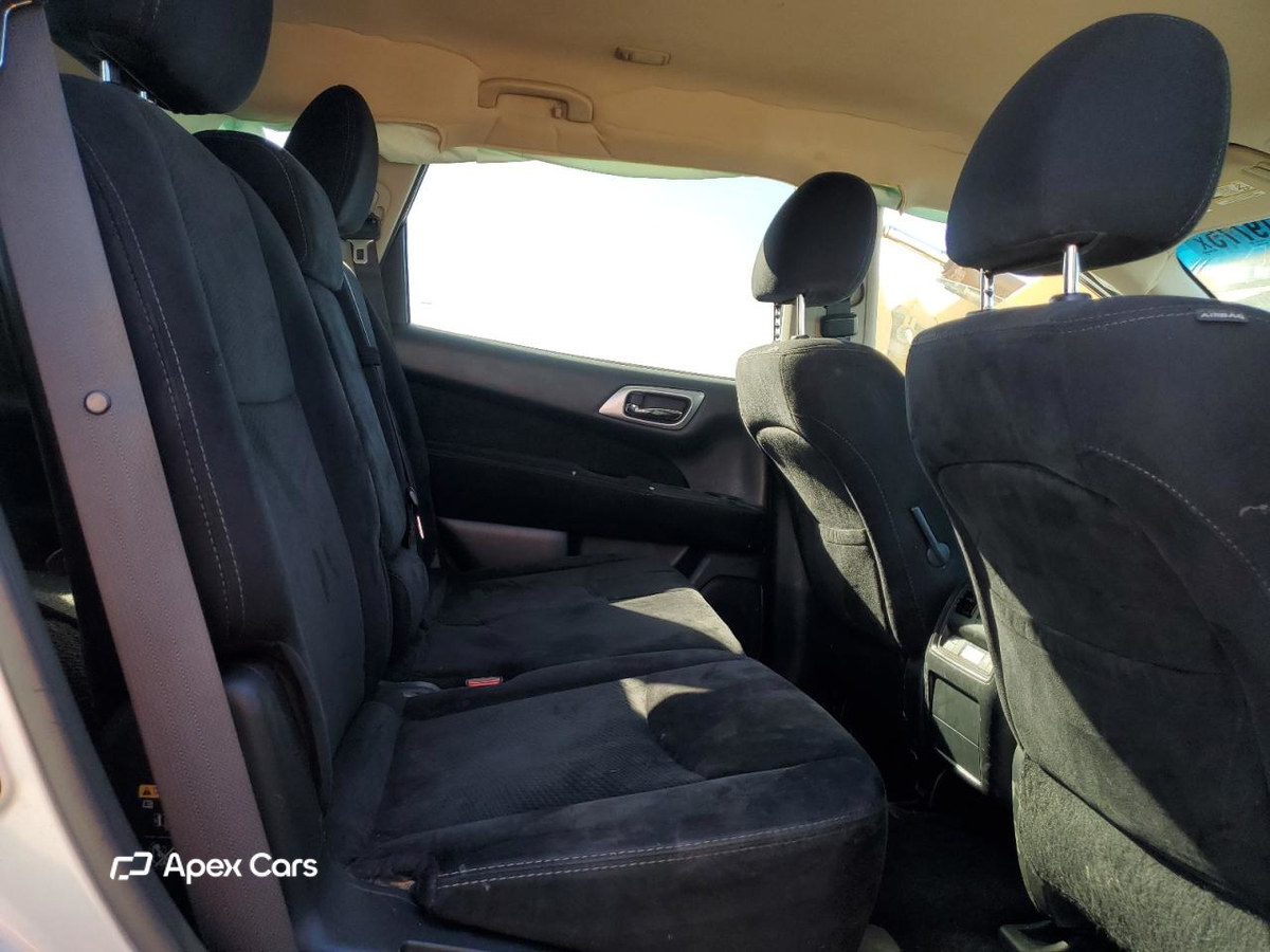 Nissan Pathfinder 2014