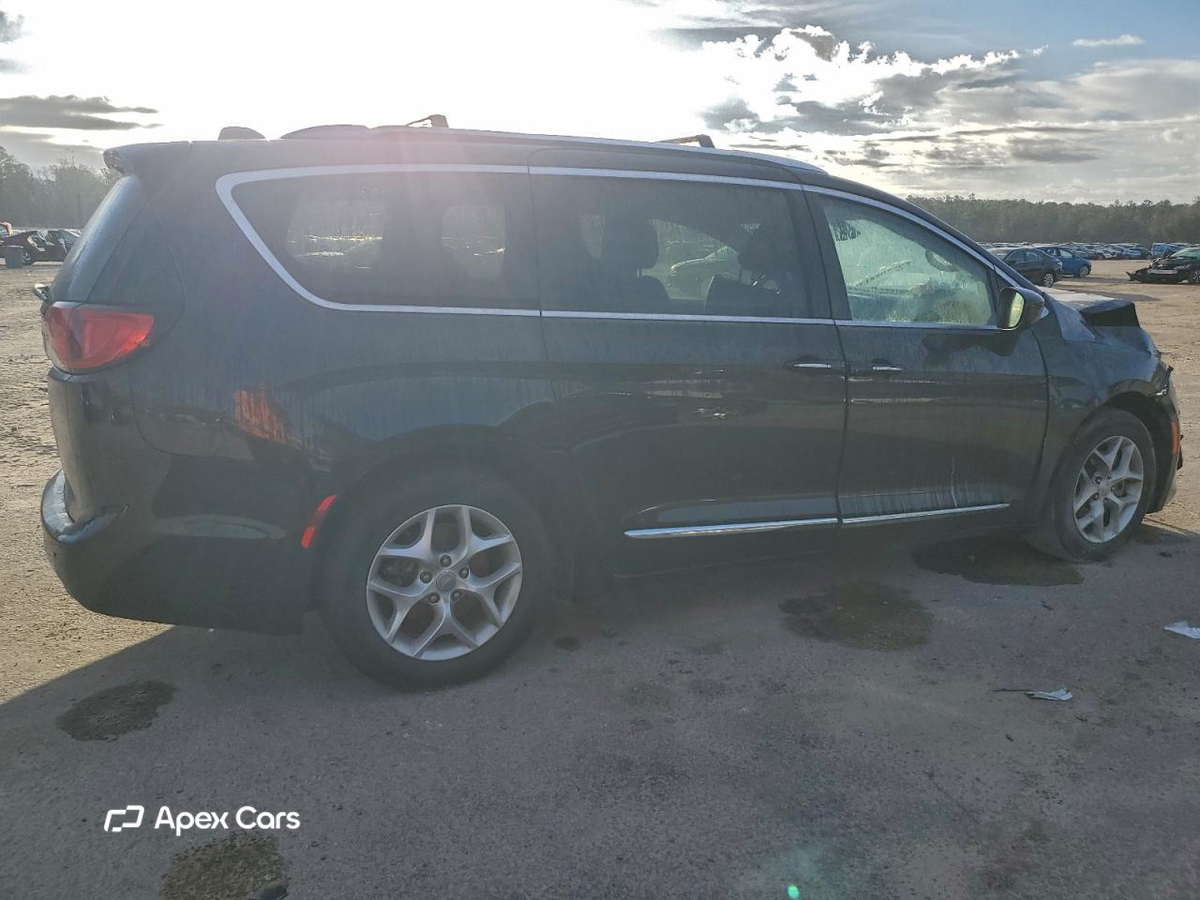 Chrysler Pacifica 2018