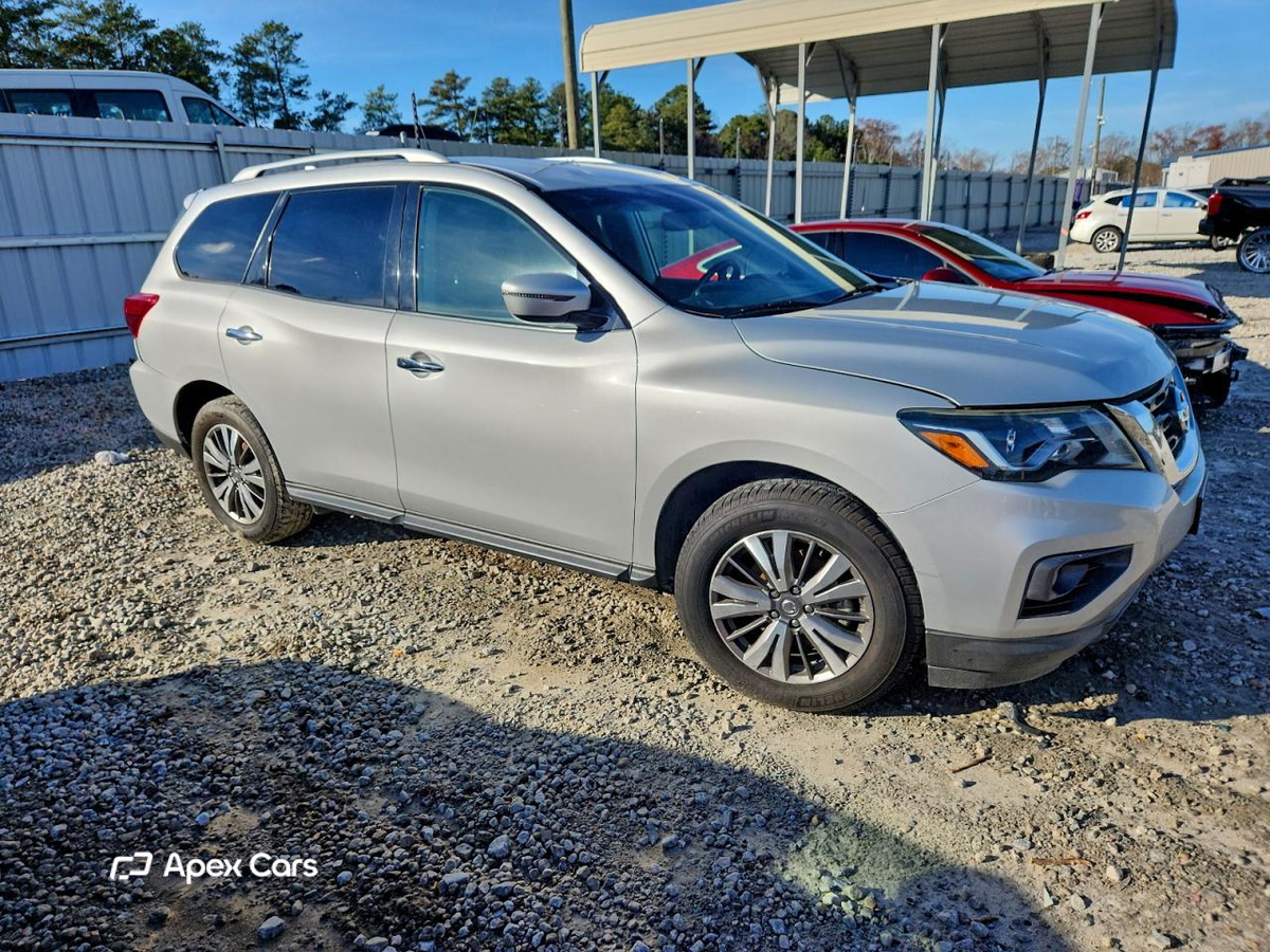 Nissan Pathfinder 2019