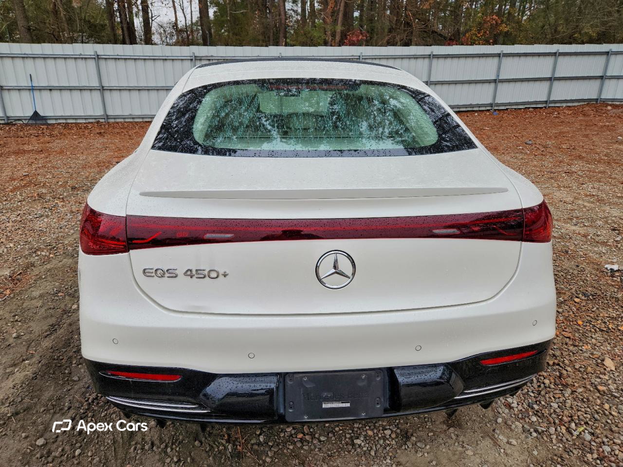 Mercedes-Benz  2022