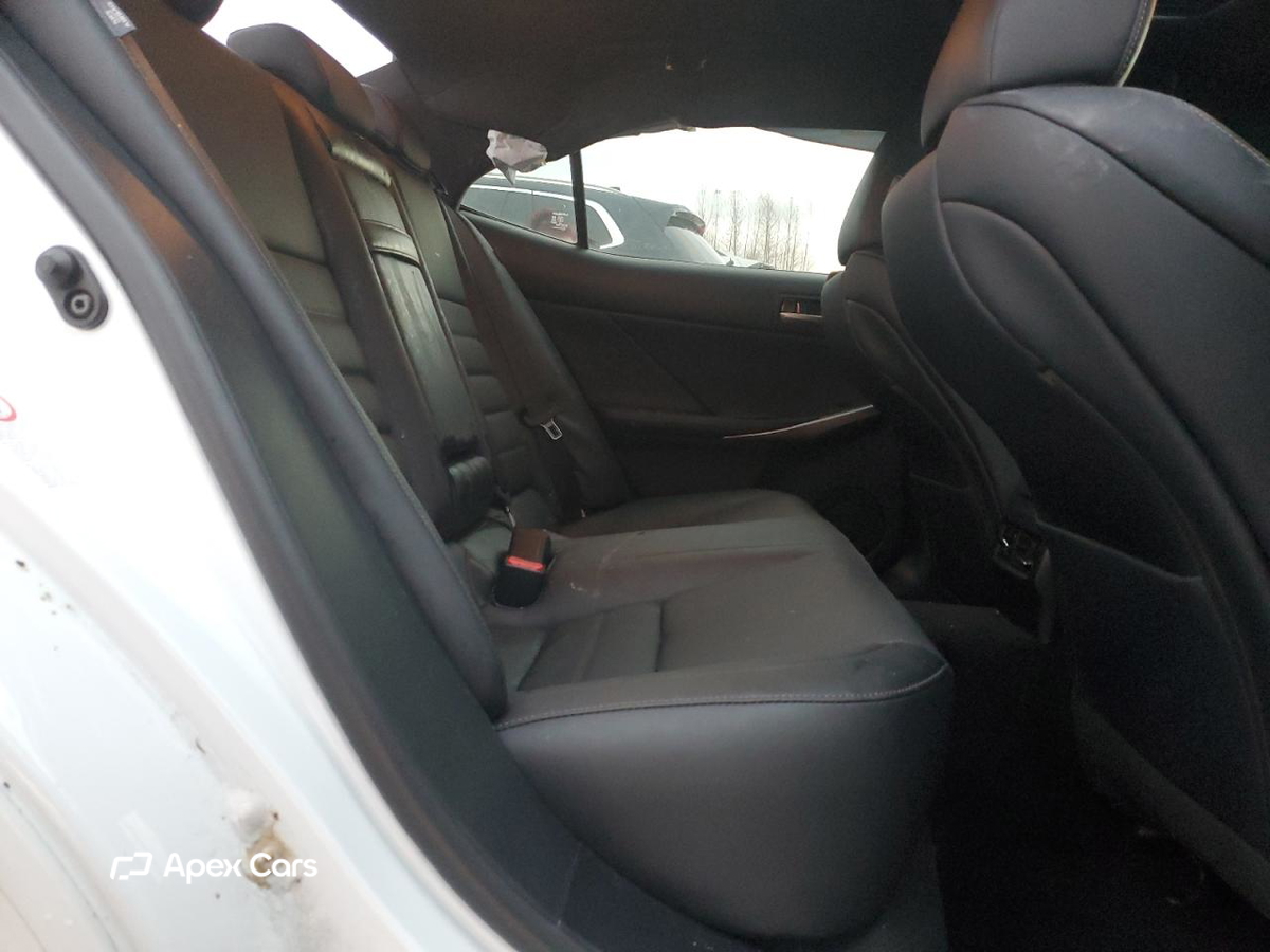 Lexus IS 2017