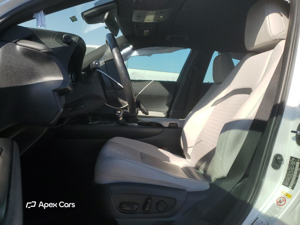 Lexus UX 2019