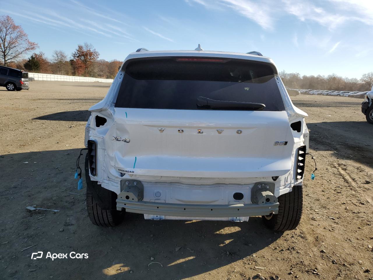Volvo XC40 2025