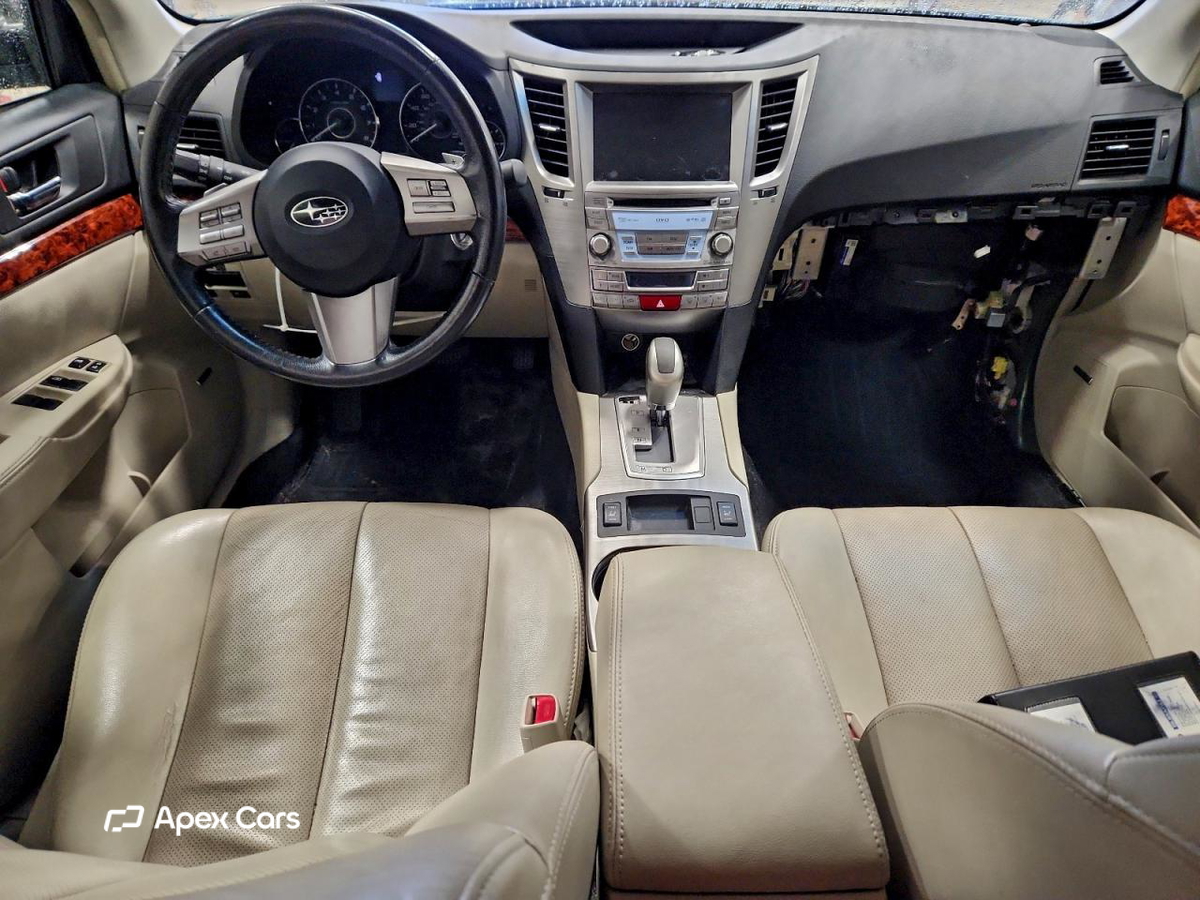 Subaru Outback 2011
