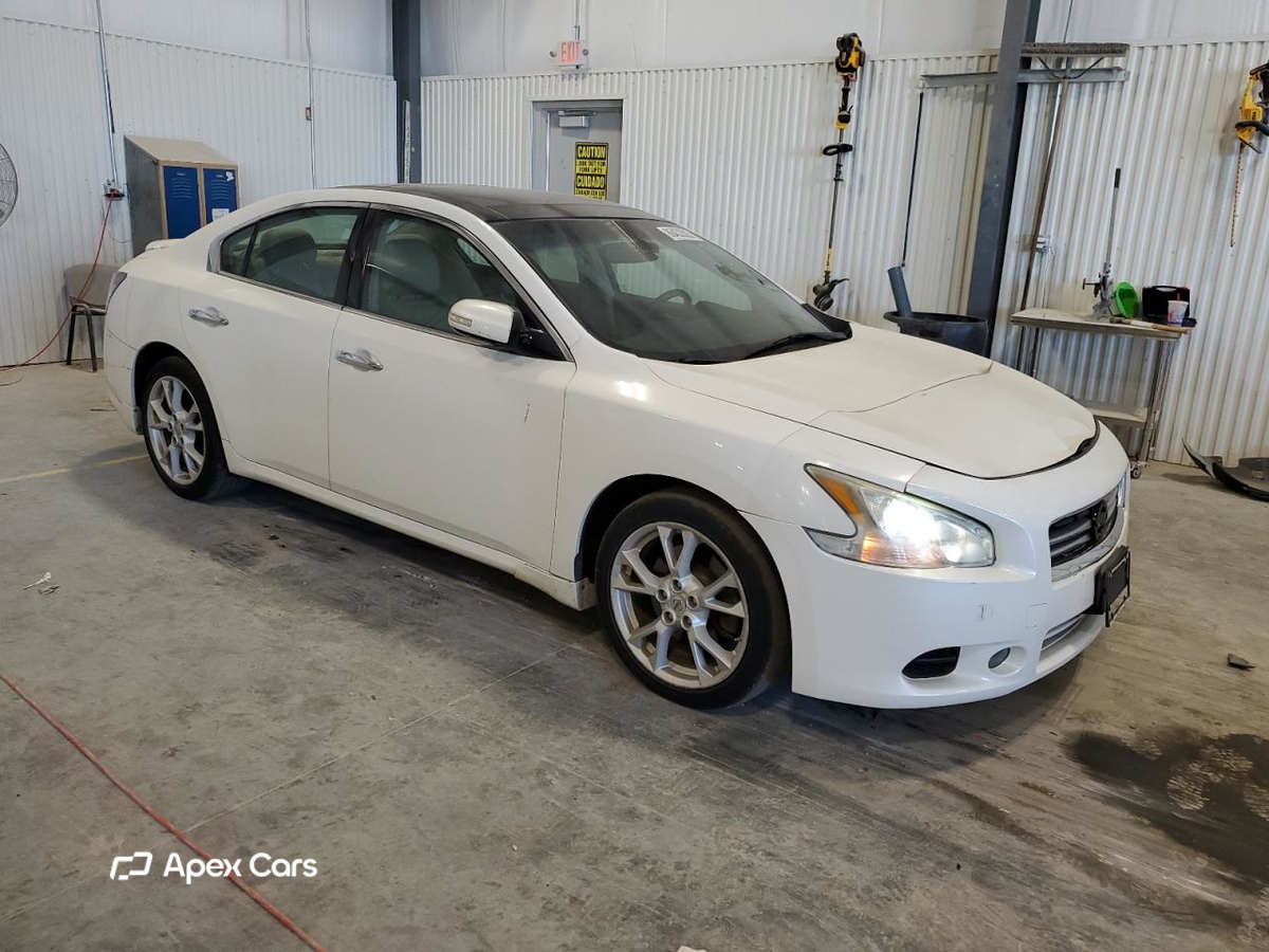 Nissan Maxima 2012