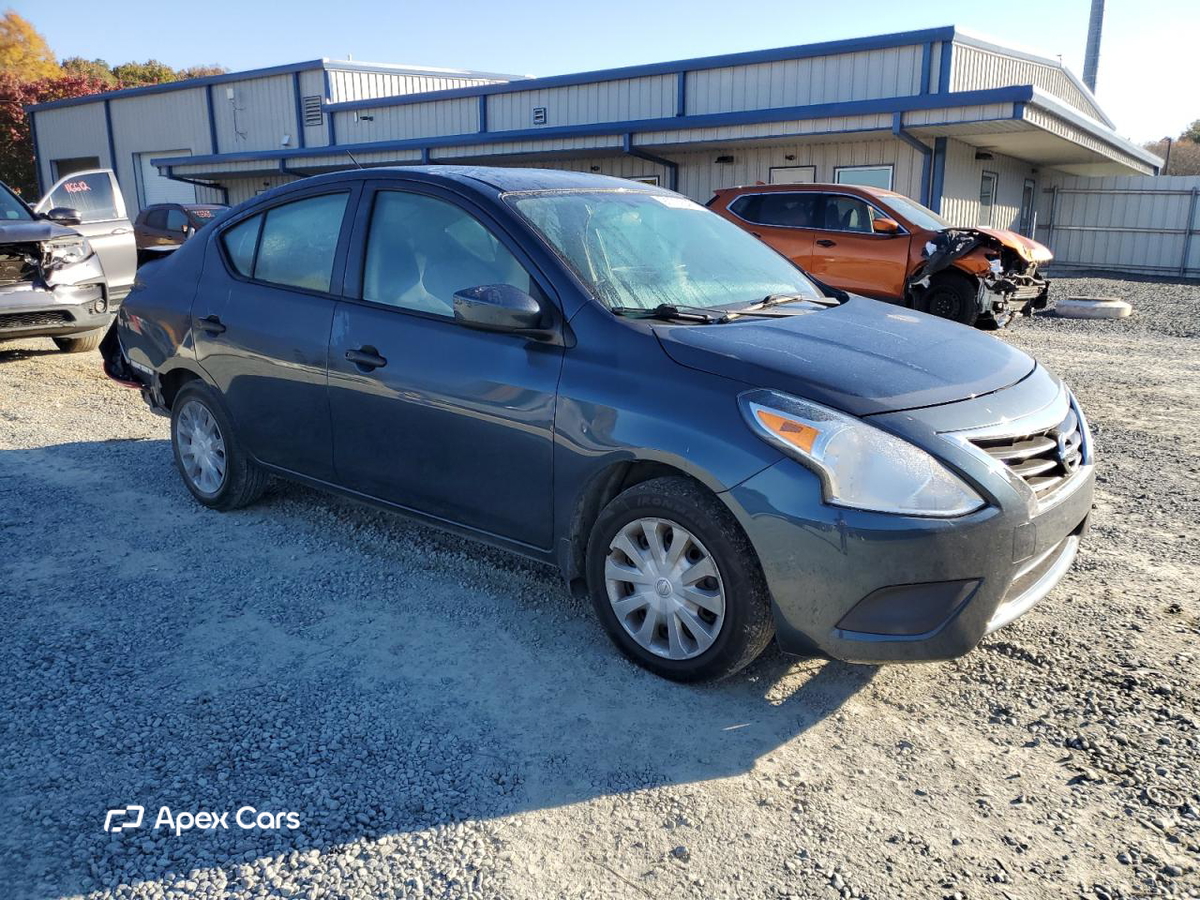 Nissan Versa 2017