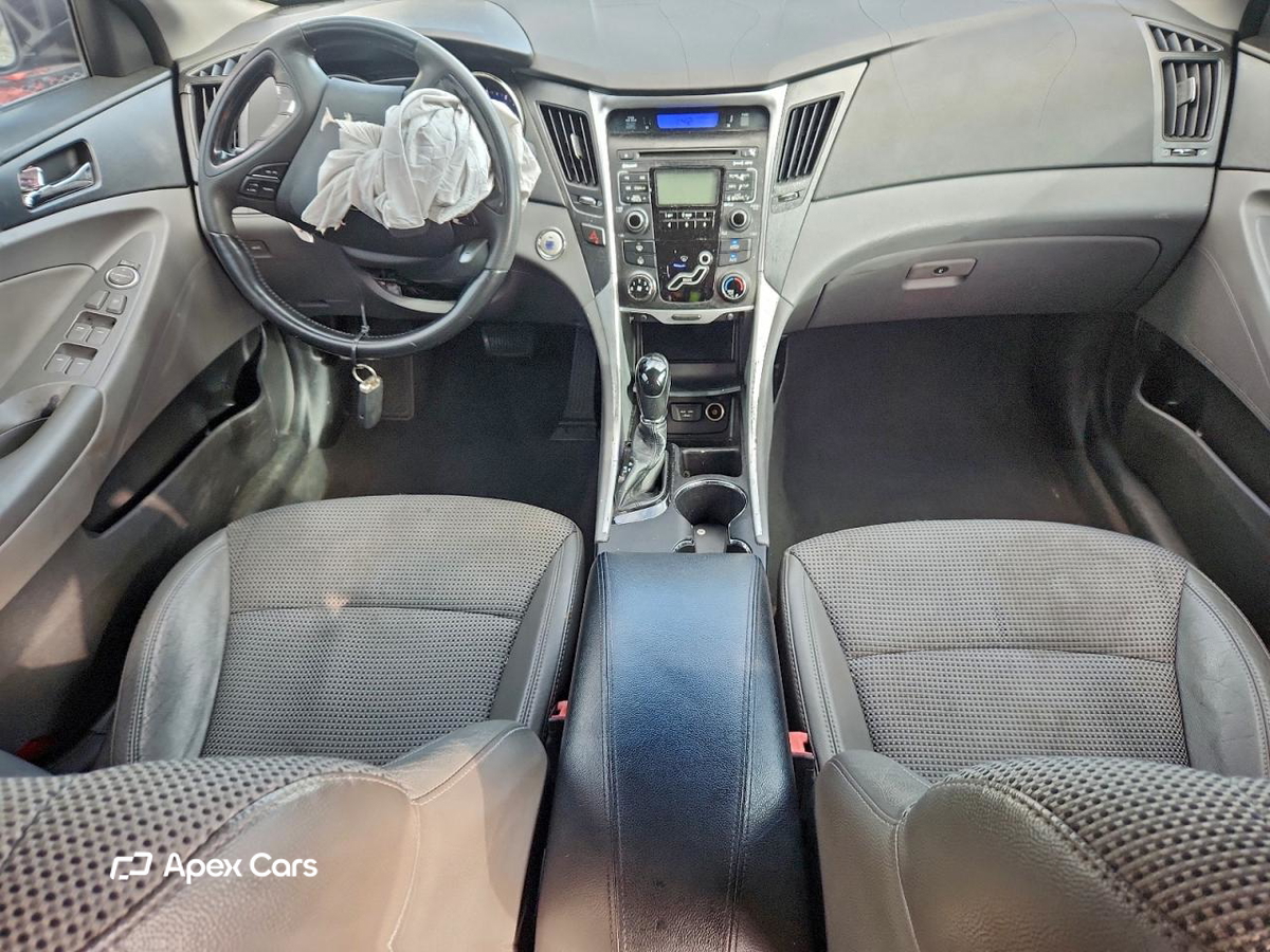 Hyundai Sonata 2011