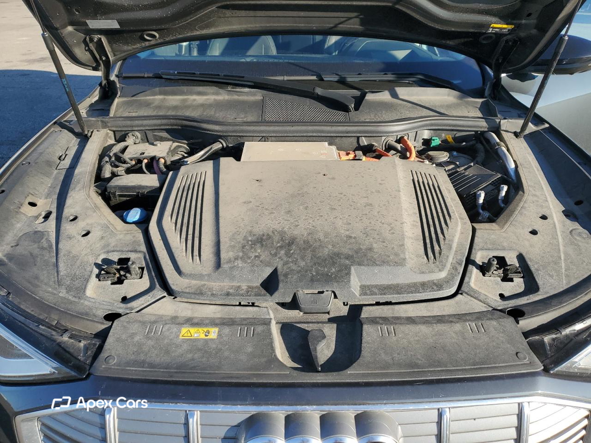 Audi e-tron 2019