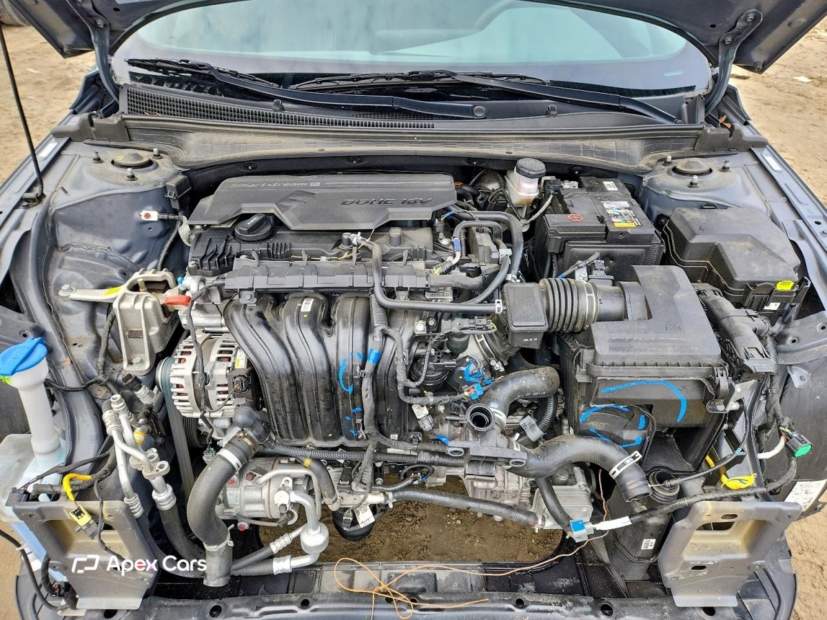 Hyundai Elantra 2024