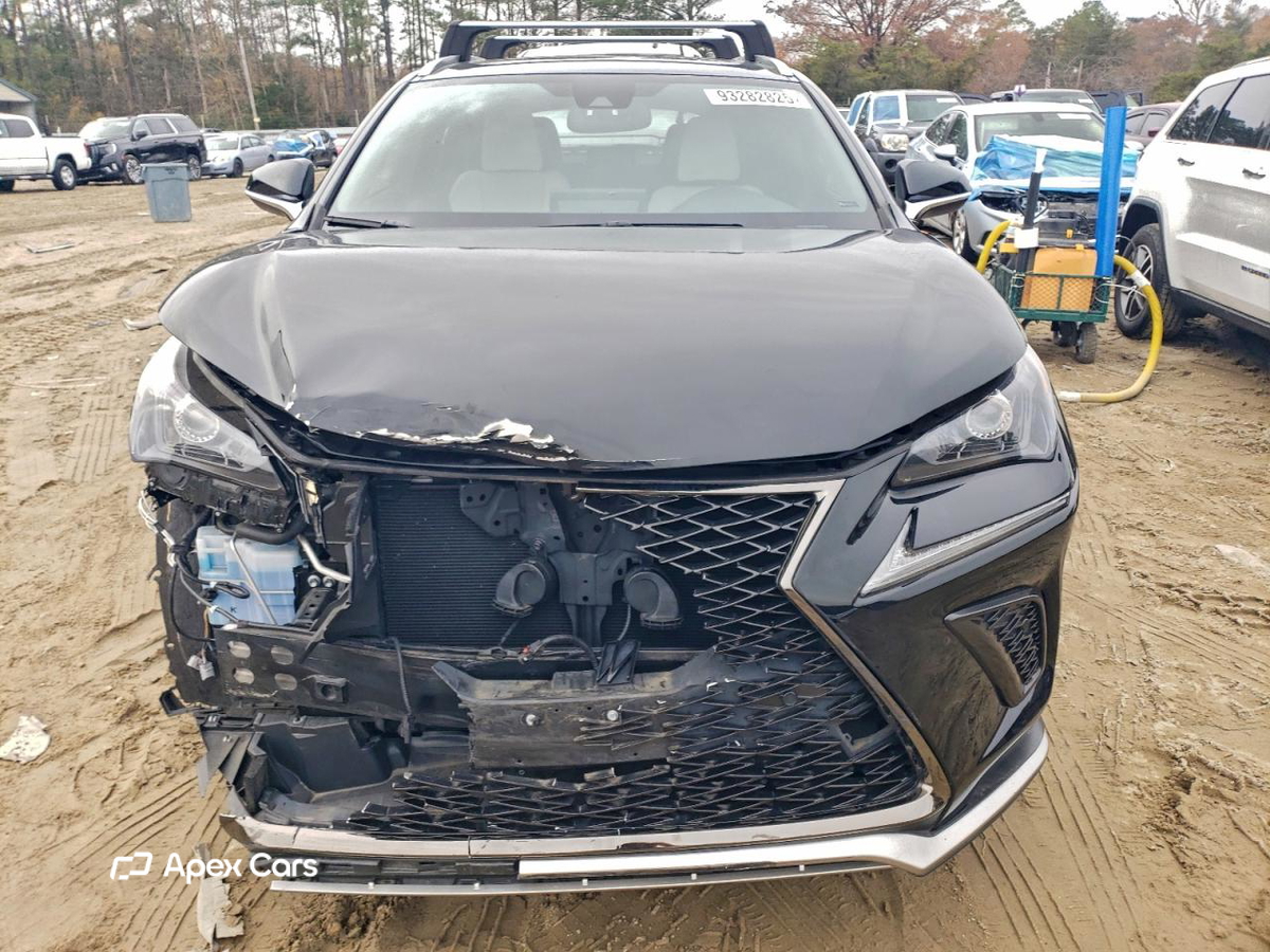 Lexus NX 2021