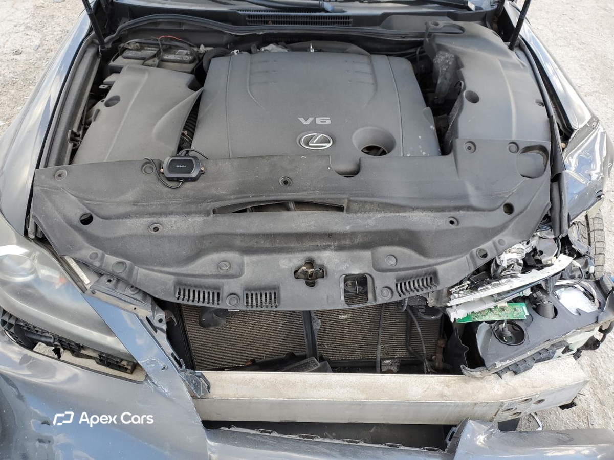 Lexus IS 2011