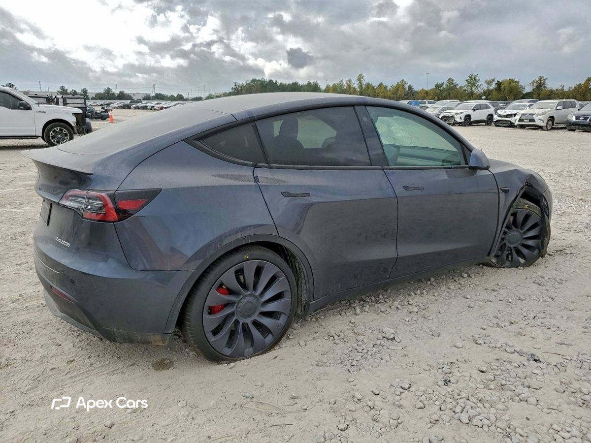 Tesla Model Y 2021
