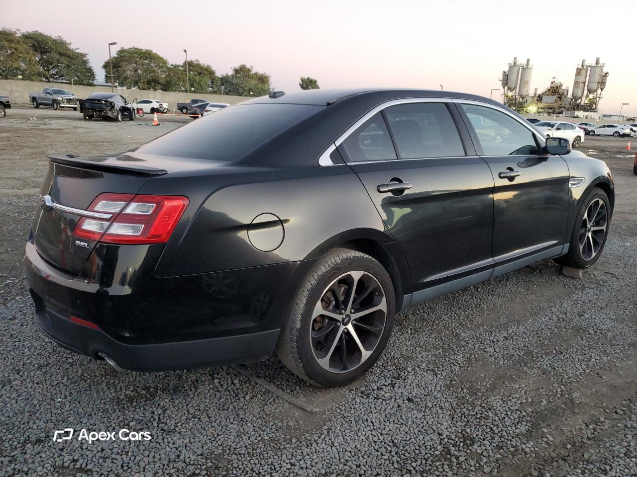 Ford Taurus 2015