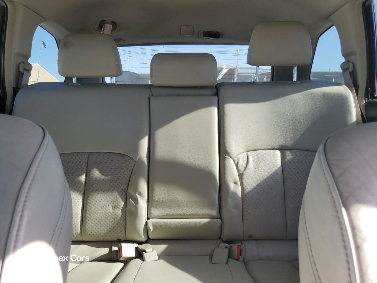 Subaru Outback 2011