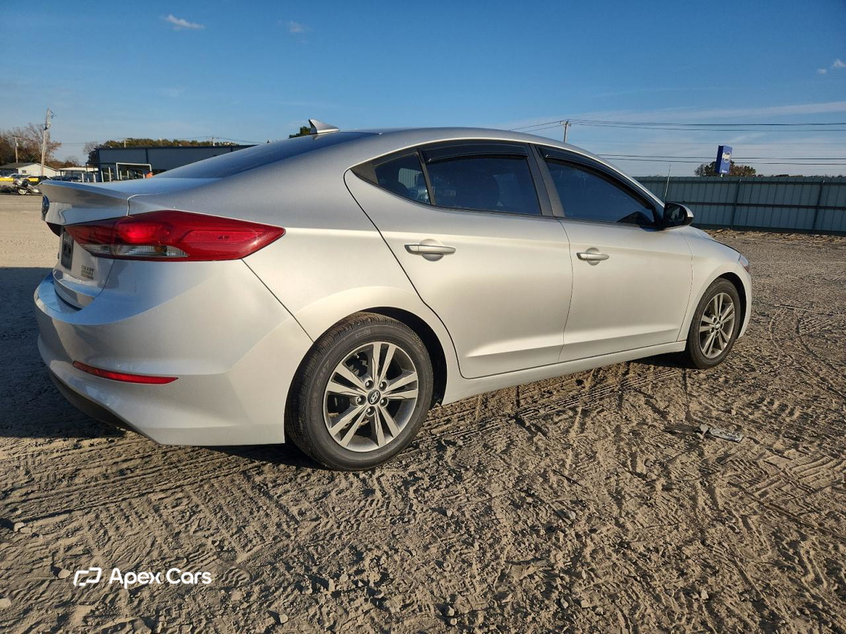 Hyundai Elantra 2017