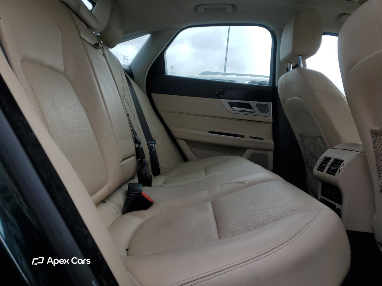Jaguar XF 2016