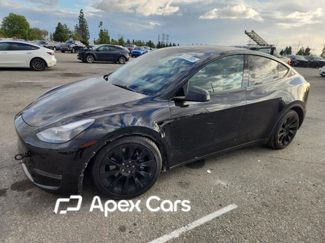 Tesla Model Y 2023 - Image 1 of 13