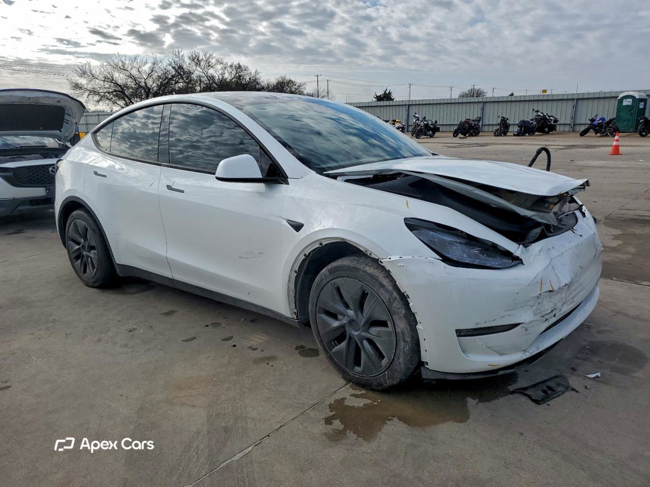 Tesla Model Y 2024