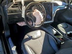 Tesla Model S 2015