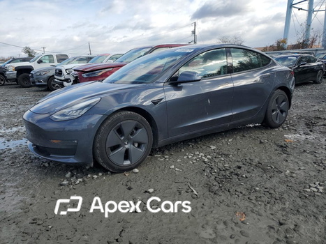 Tesla Model 3 2021 - Image 1 of 12