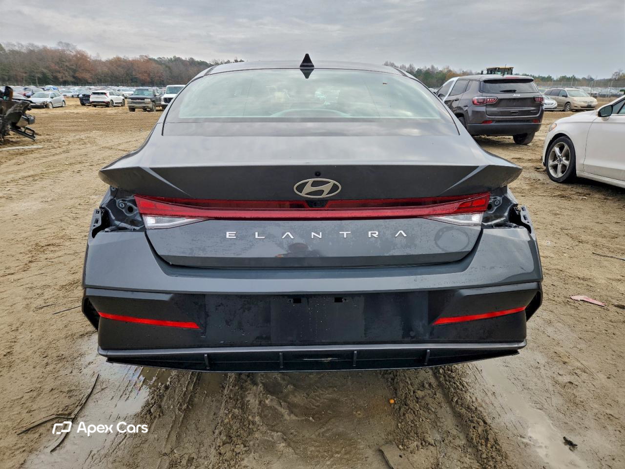 Hyundai Elantra 2024