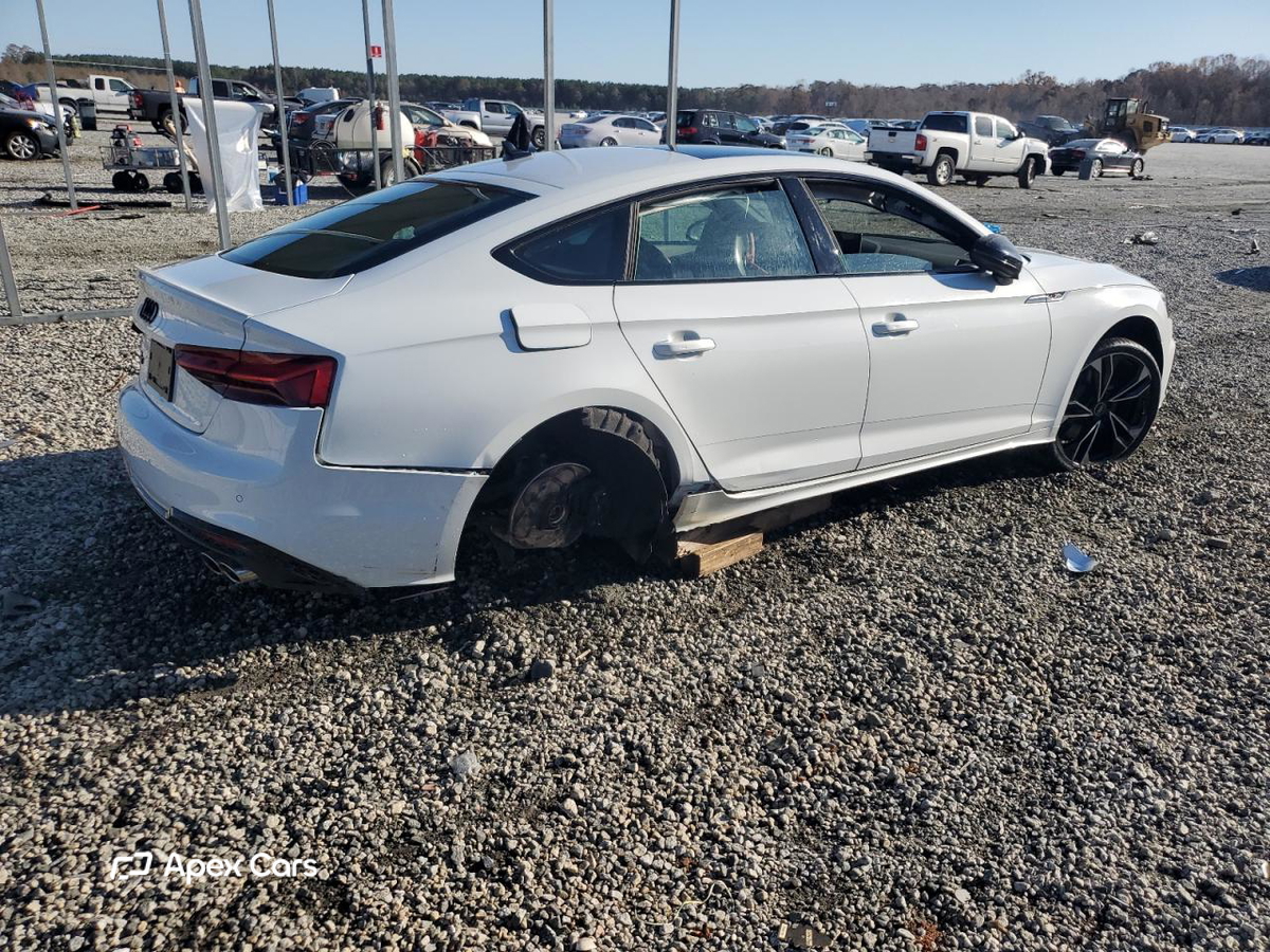 Audi RS5 2022