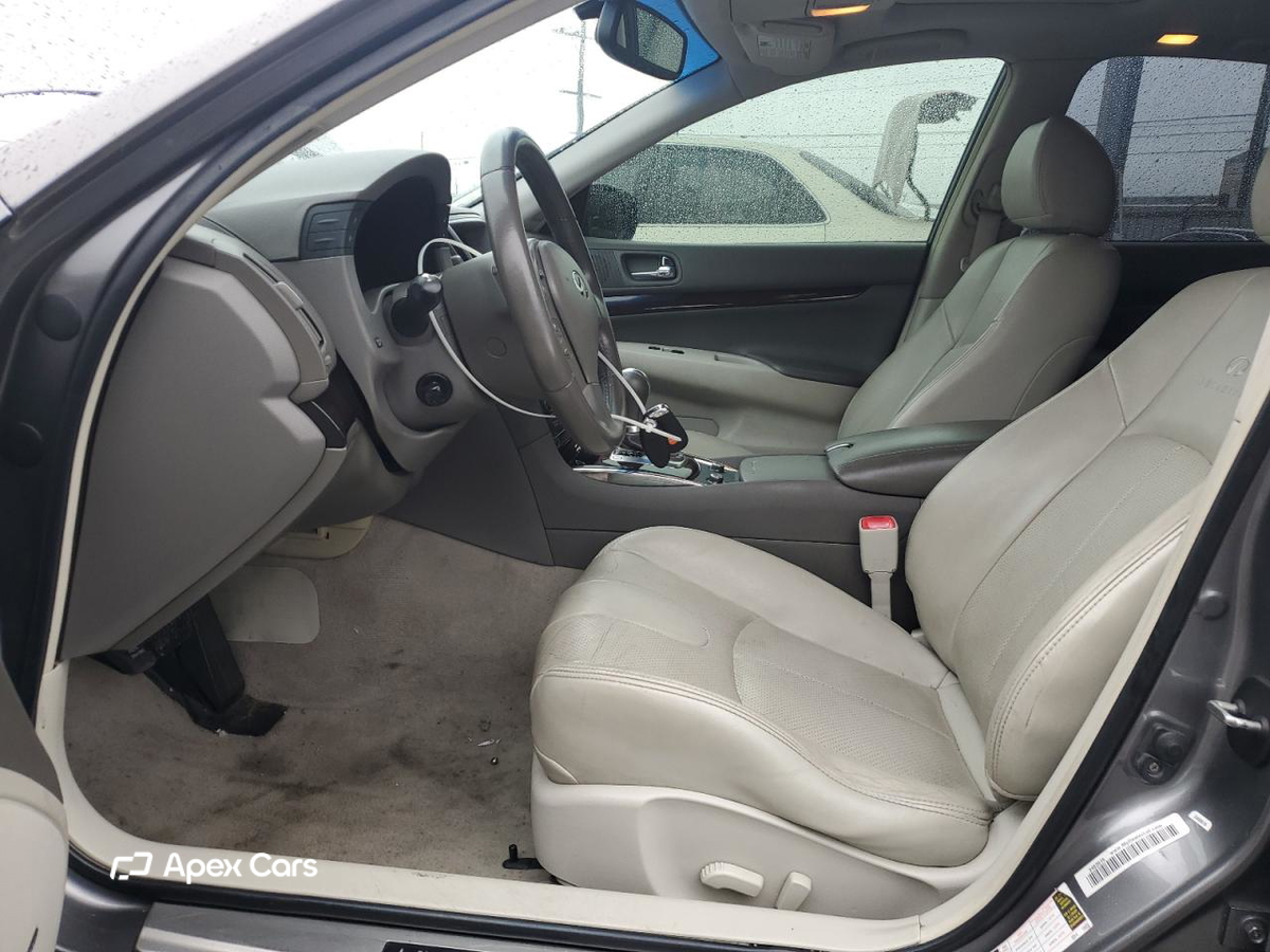 Infiniti G 2013