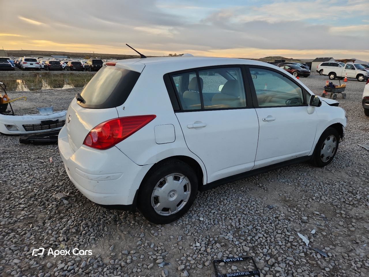 Nissan Versa 2009