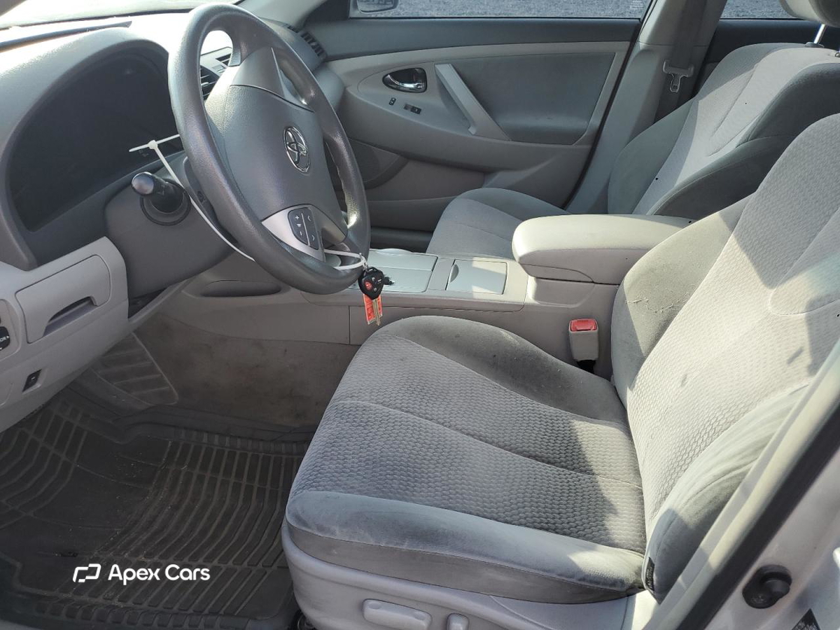Toyota Camry 2010