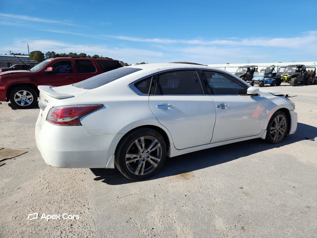 Nissan Altima 2014
