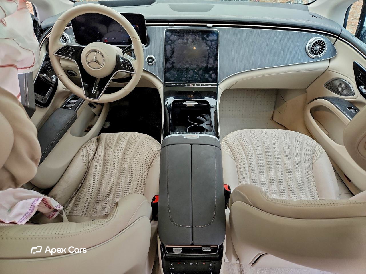 Mercedes-Benz  2022