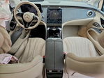 Mercedes-Benz  2022
