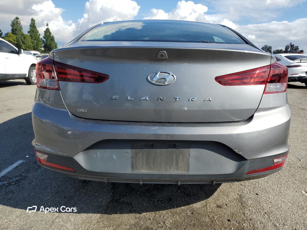 Hyundai Elantra 2020
