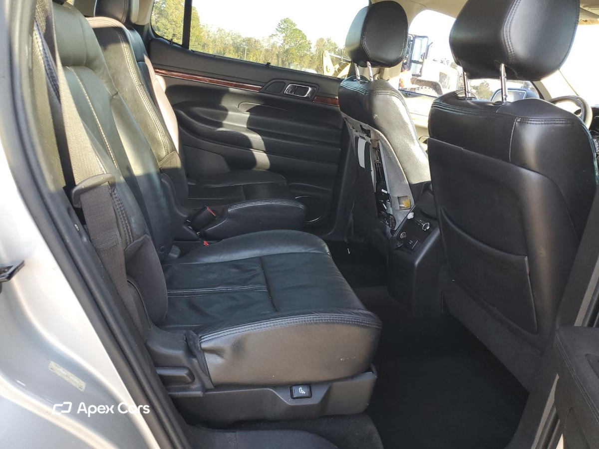 Lincoln MKT 2013