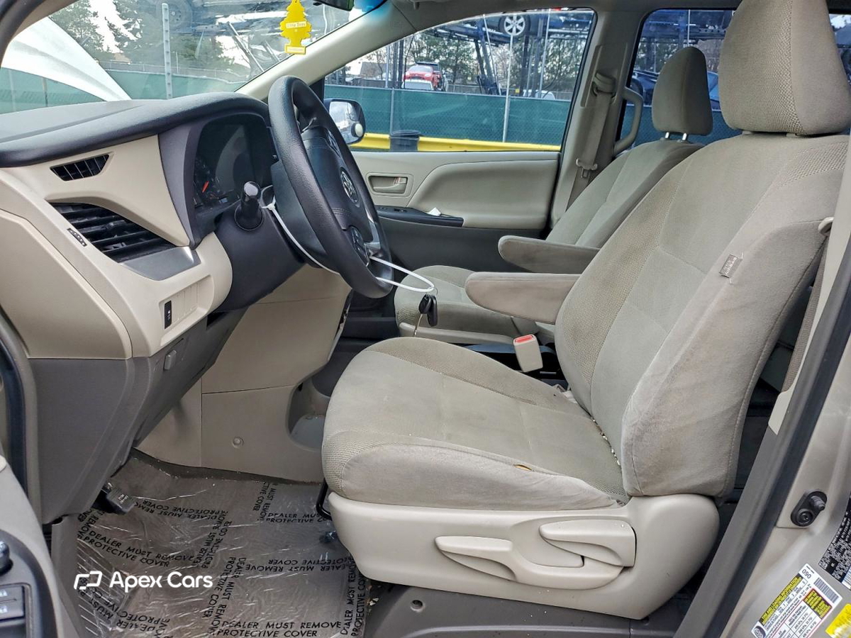 Toyota Sienna 2015