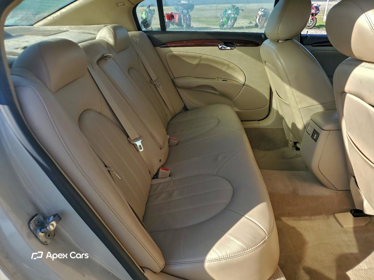 Buick Lucerne 2010