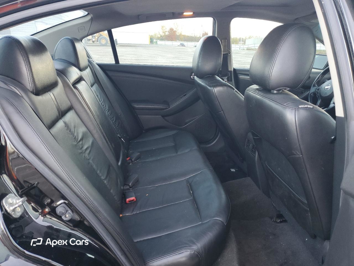 Nissan Altima 2012