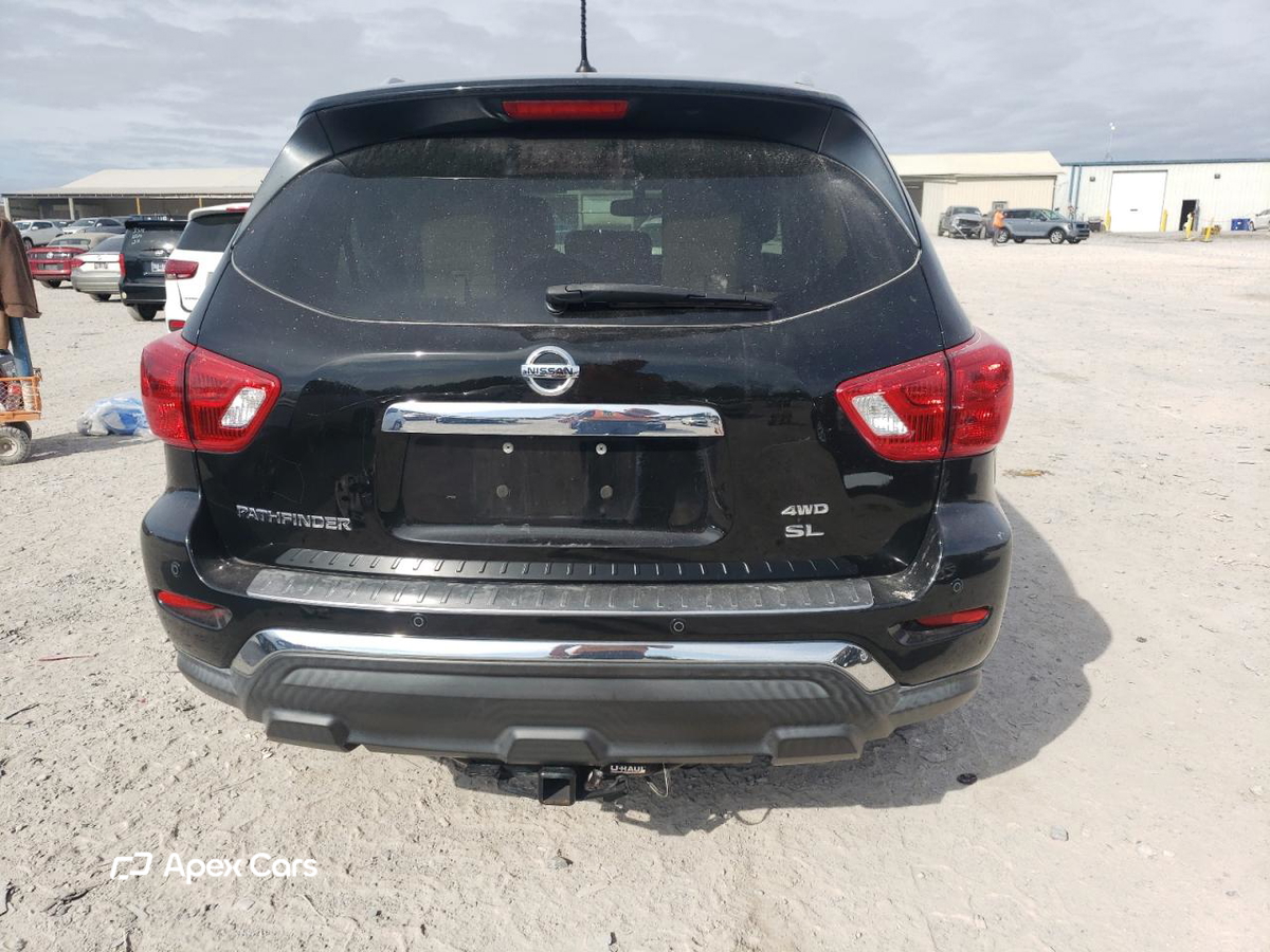 Nissan Pathfinder 2017