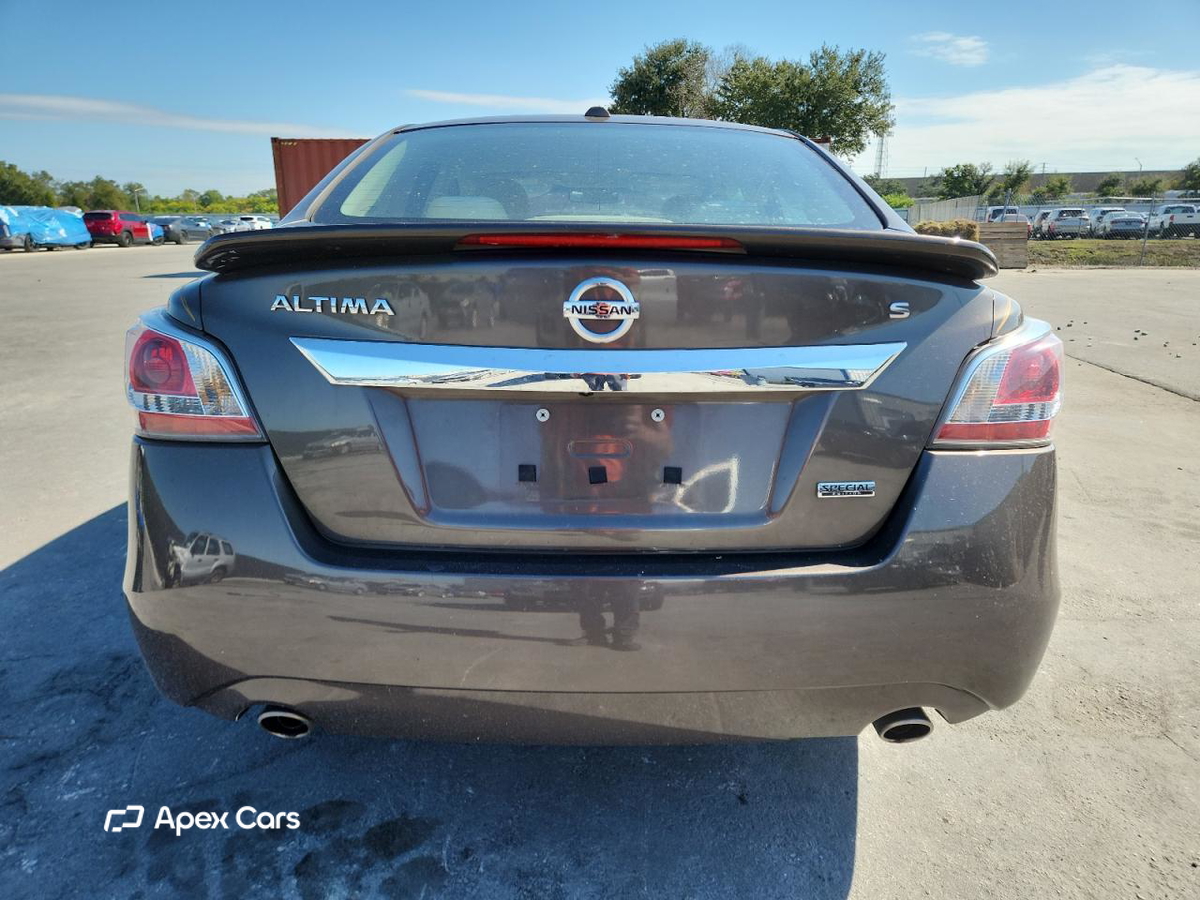 Nissan Altima 2015