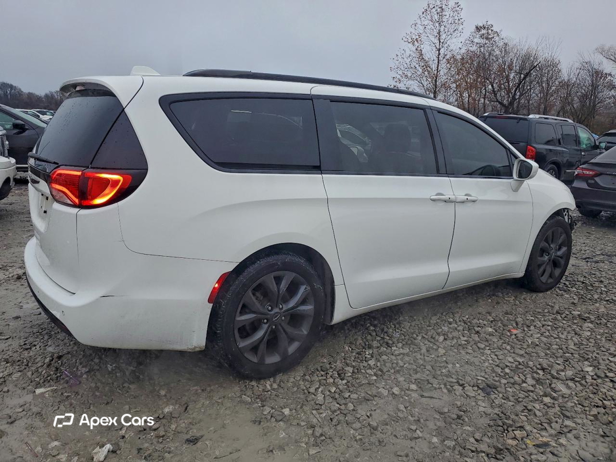 Chrysler Pacifica 2020