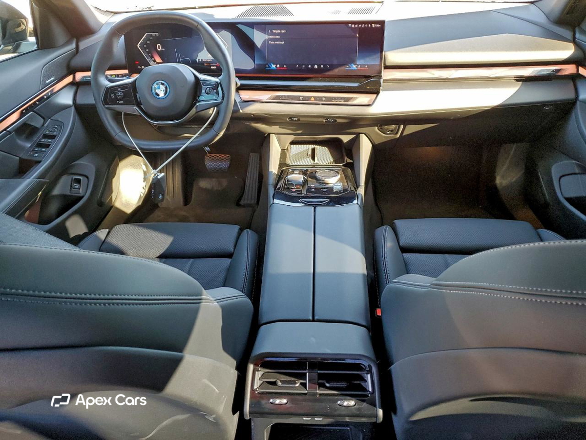 BMW i5 2024