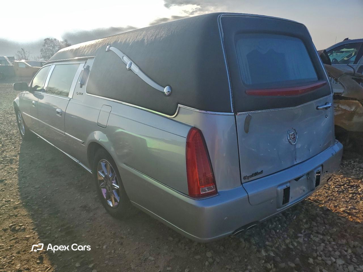 Cadillac  2011