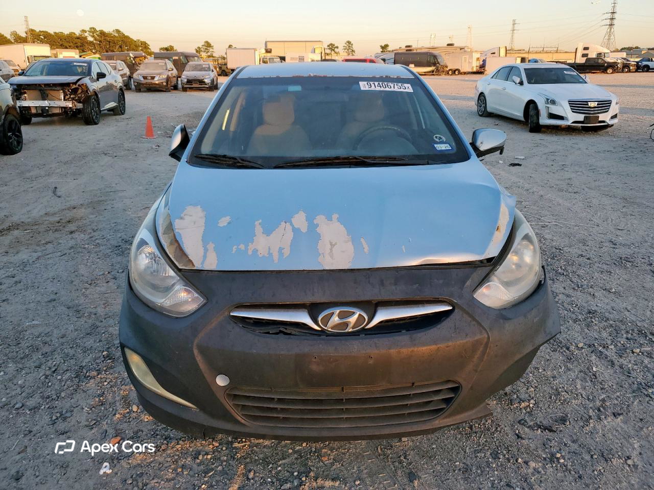 Hyundai Accent 2012