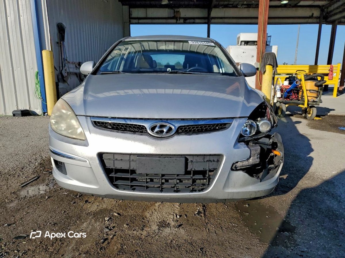 Hyundai Elantra 2012