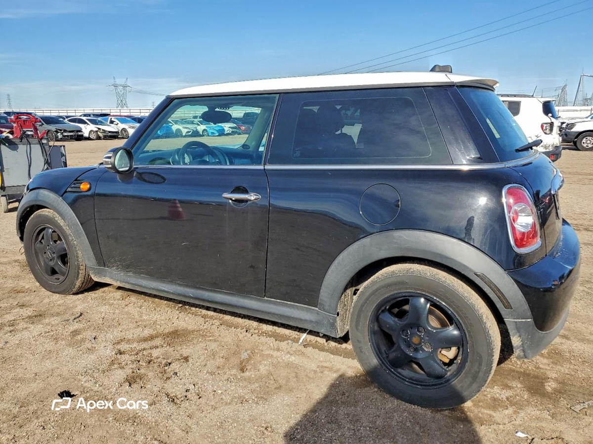 MINI Cooper 2011