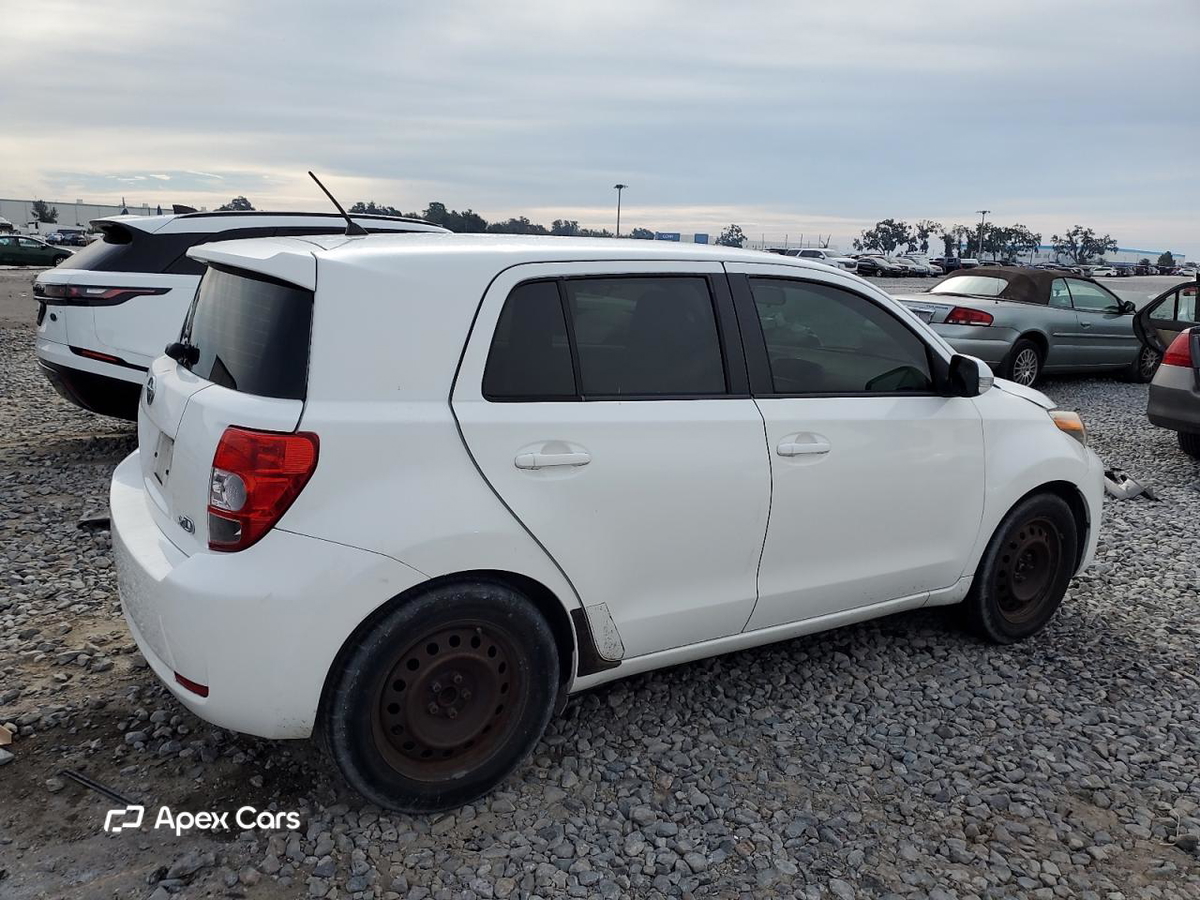 Scion xD 2014
