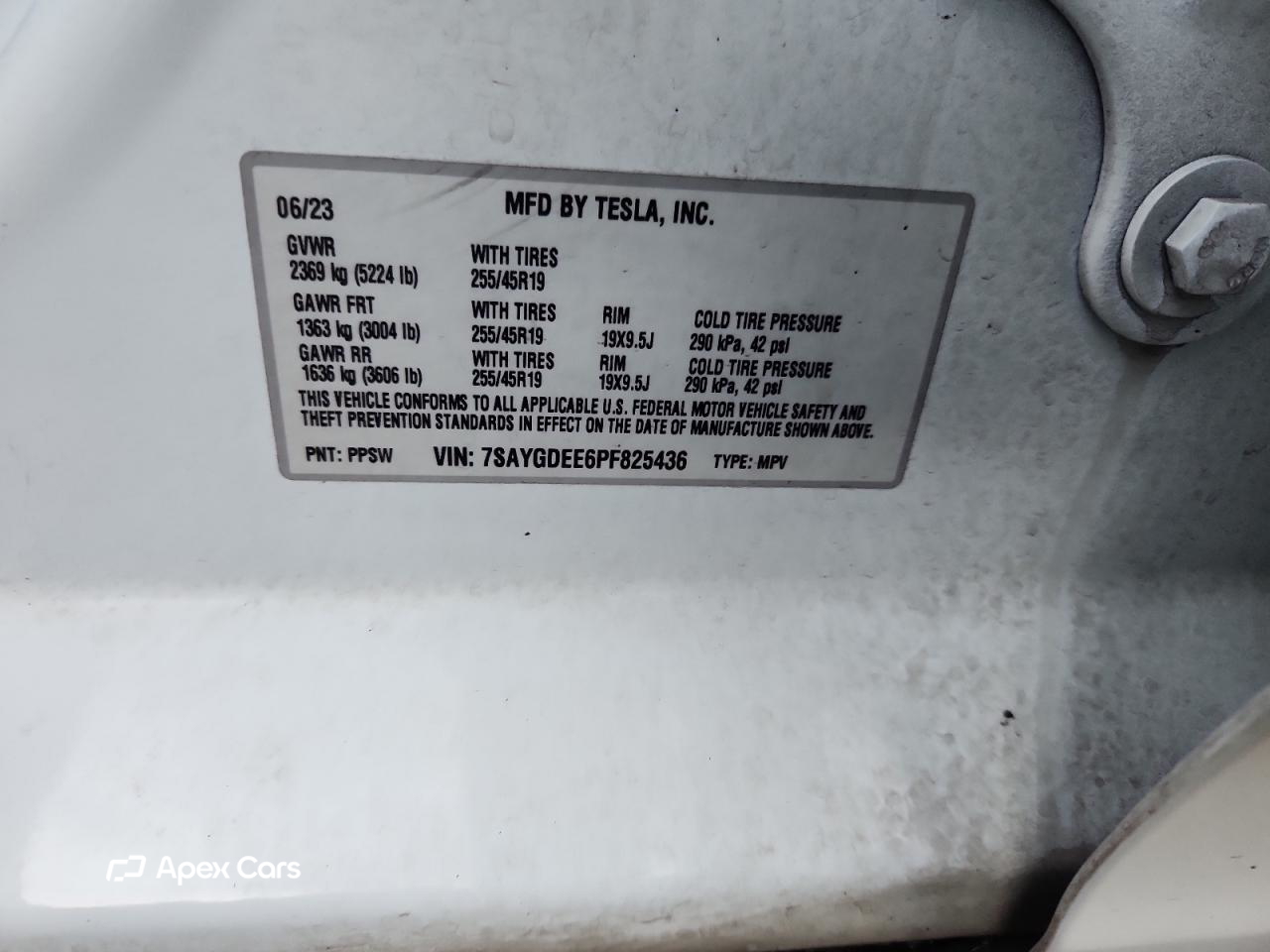 Tesla Model Y 2023