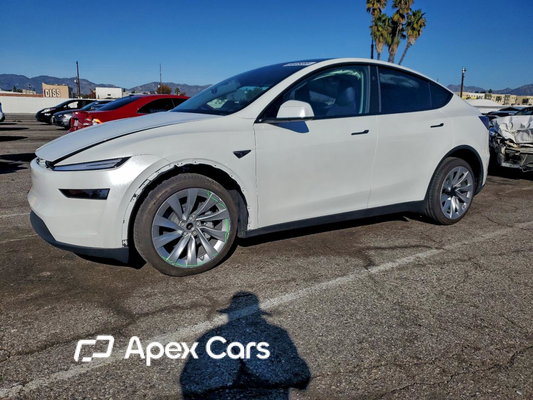 Tesla Model Y 2026 - Zdjęcie 1 z 15