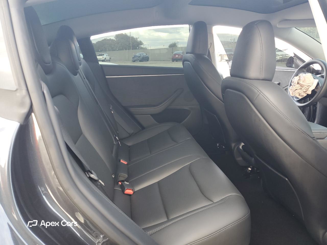Tesla Model 3 2025